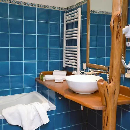 Le Belvedere Hotell 4*